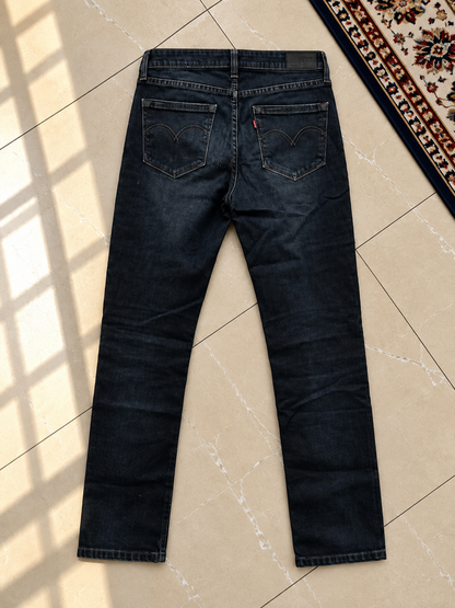 Demi curve navy jeans Levi’s 29 L Levi Strauss