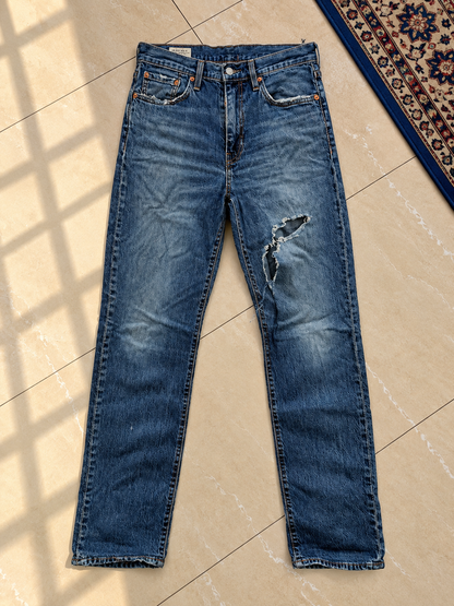 511 30 x 32 jean troué slim Levi Strauss