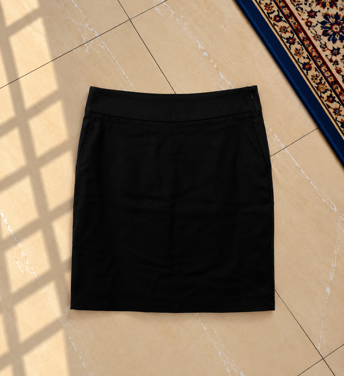 Ikks mini jupe noire portefeuille L 40 - photo 1