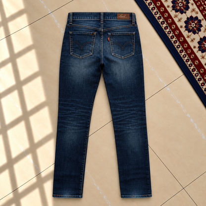 Slight curve Levi’s jean 26 x 32 - photo 4